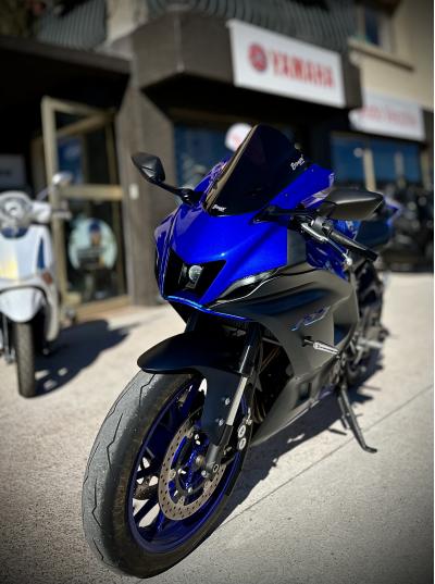 YAMAHA YZF-R7